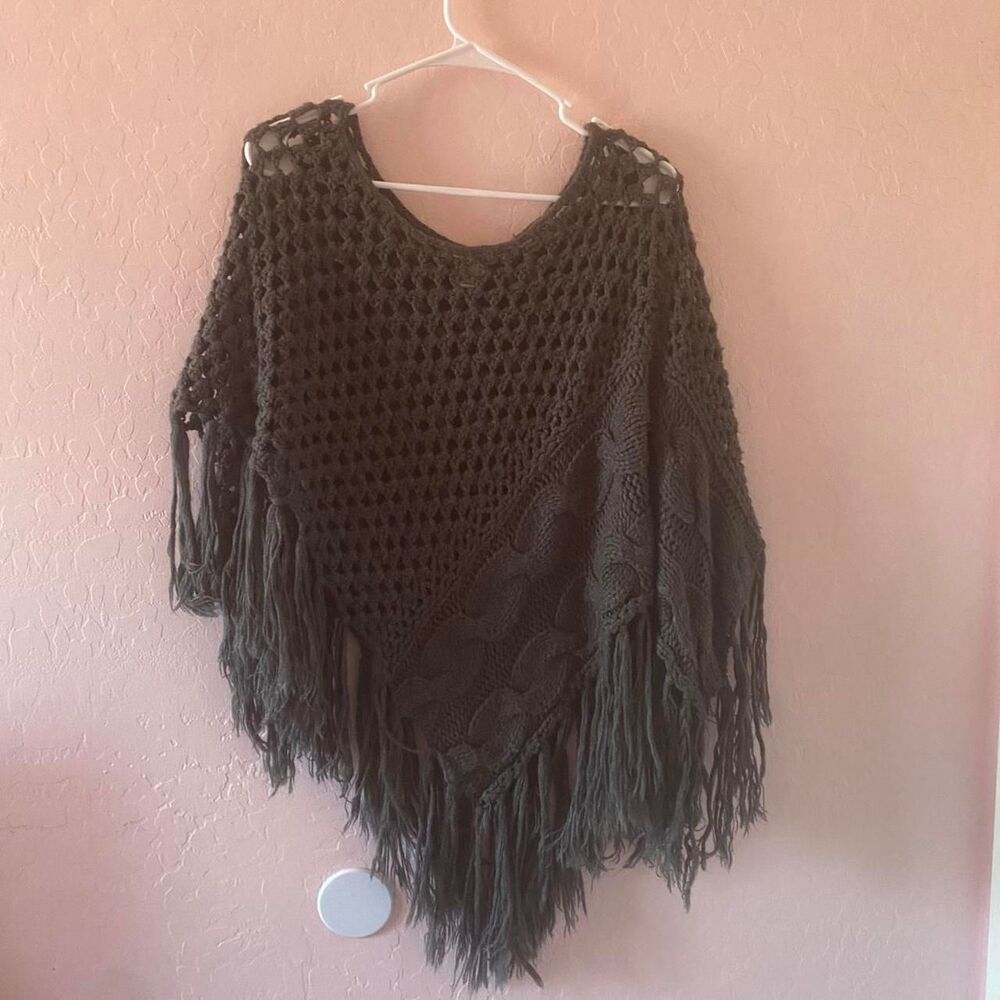 Willow-clay Women's Black and Grey Cardigan